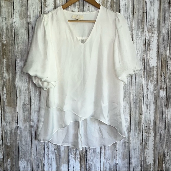 entro Tops - Entro White High Low Blouse